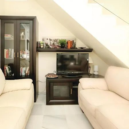 2 Bedroom Cozy In Appartement Estepona