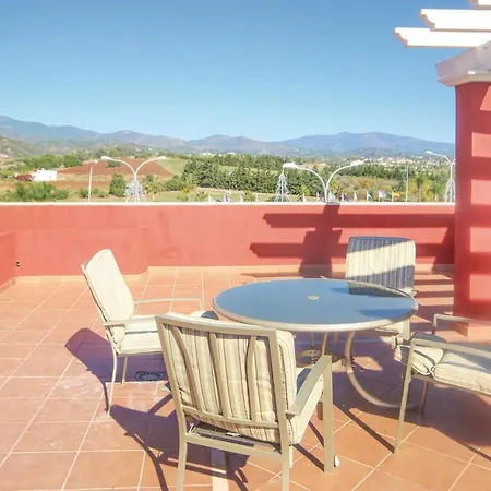 2 Bedroom Cozy In Apartmán Estepona