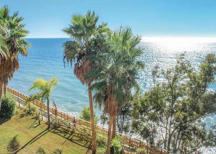 Apartamento 2 Bedroom Cozy In Estepona