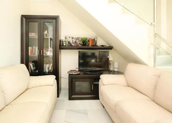 2 Bedroom Cozy In Appartement Estepona