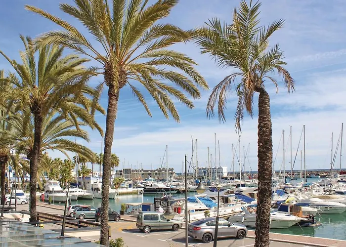 Apartamento 2 Bedroom Cozy In Estepona