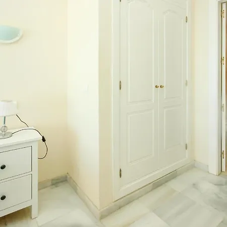 2 Bedroom Cozy In 公寓 埃斯特波纳